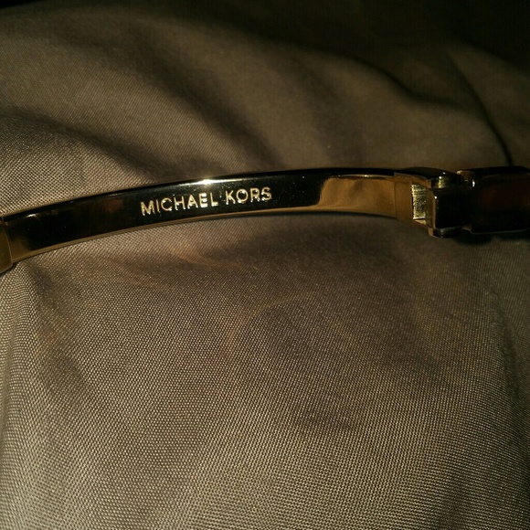 Mk bracelet - Picture 4 of 5